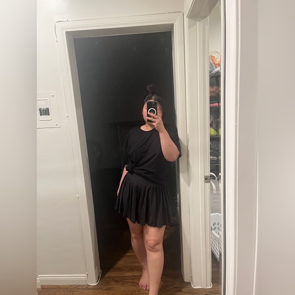 Black Pleated Mini Skirt with shorts inside - Picture 3 of 10